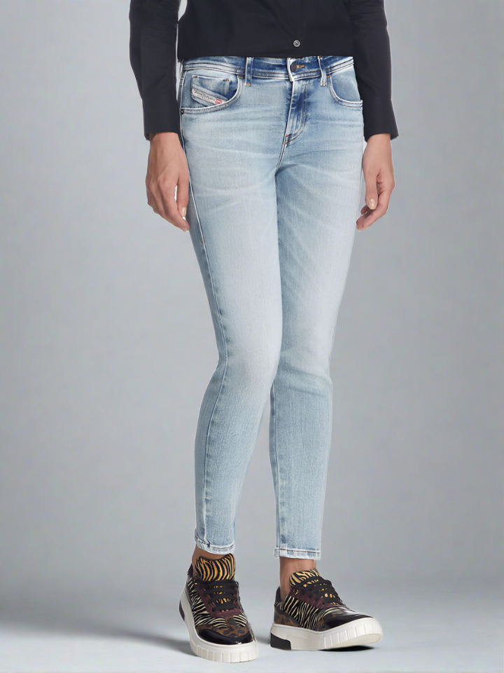 Jeans Casuales Ajustados de Mezclilla Azul Lavado Claro