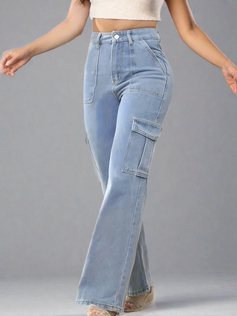 Vista lateral de Jeans Cargo Azul Claro femeninos PDMX