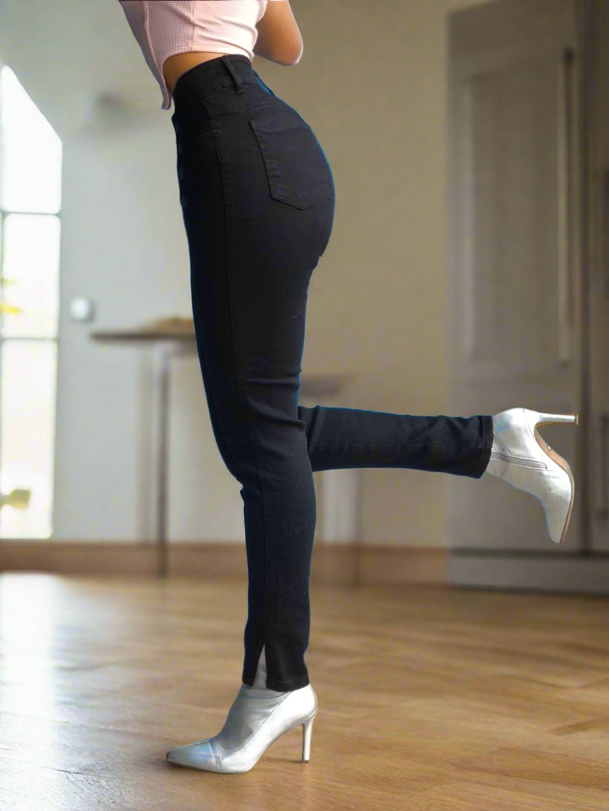 Jeans Skinny Negros Levanta Glúteos con Botones PDMX Jeans