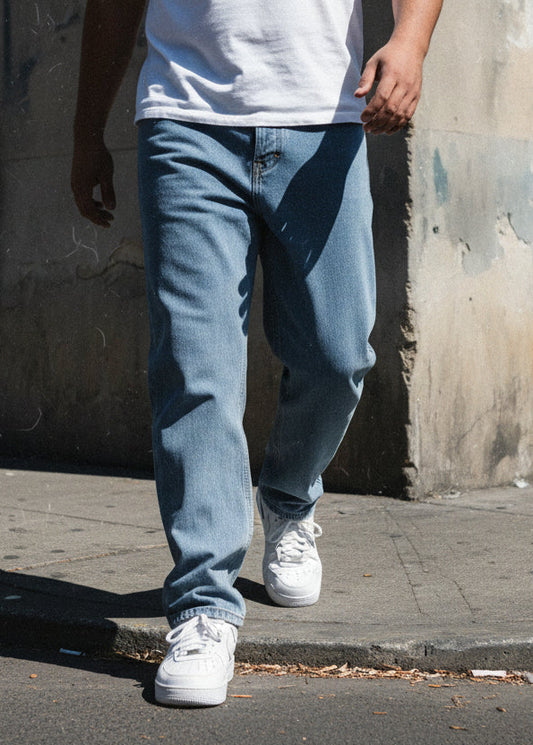 Ropa informal para hombres: jeans azul medio