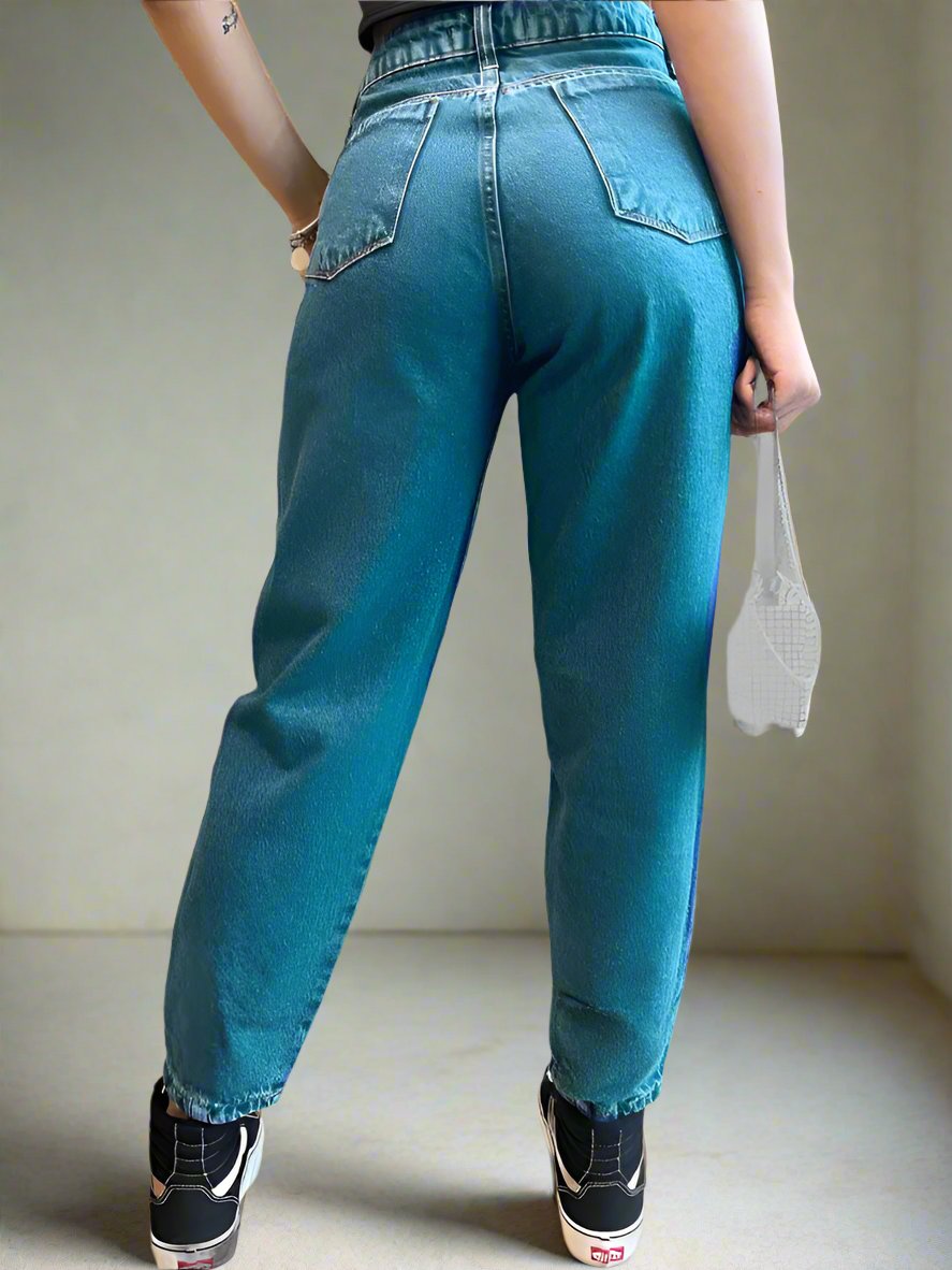 Clásicos pantalones de mama de vaqueros de talle alto estilo