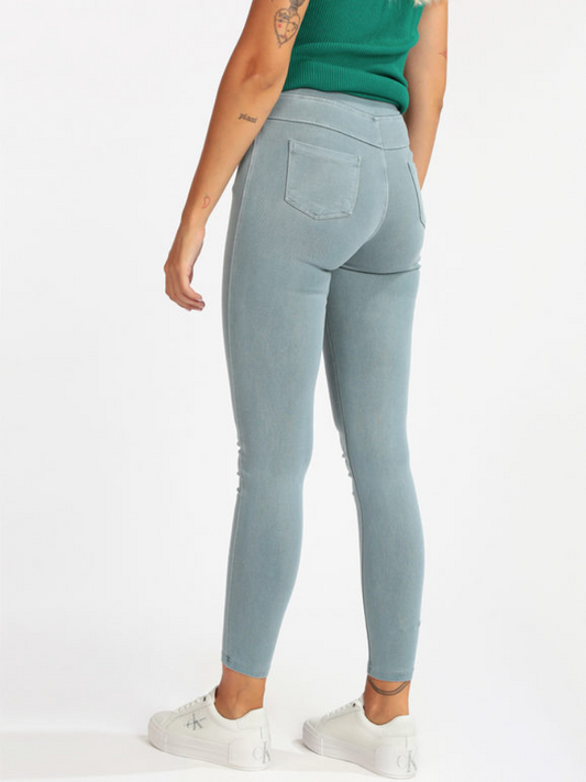 Denim Skinny Jeans Capris Skyline