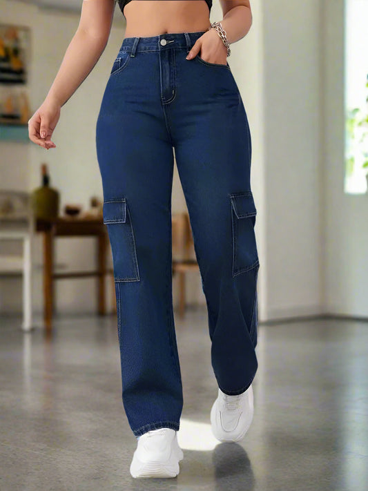 Pantalones cargo oscuros de corte holgado para mujer
