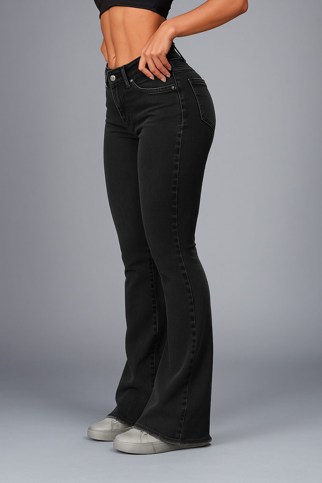 Jeans Campana Negros Esenciales de Tiro Alto