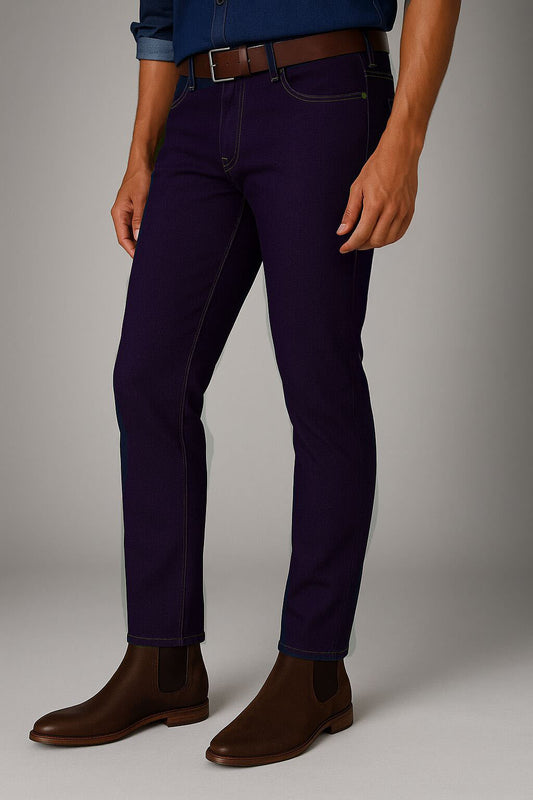Jeans ajustados de corte metropolitano para hombre color azul oscuro, estilo moderno y elegante