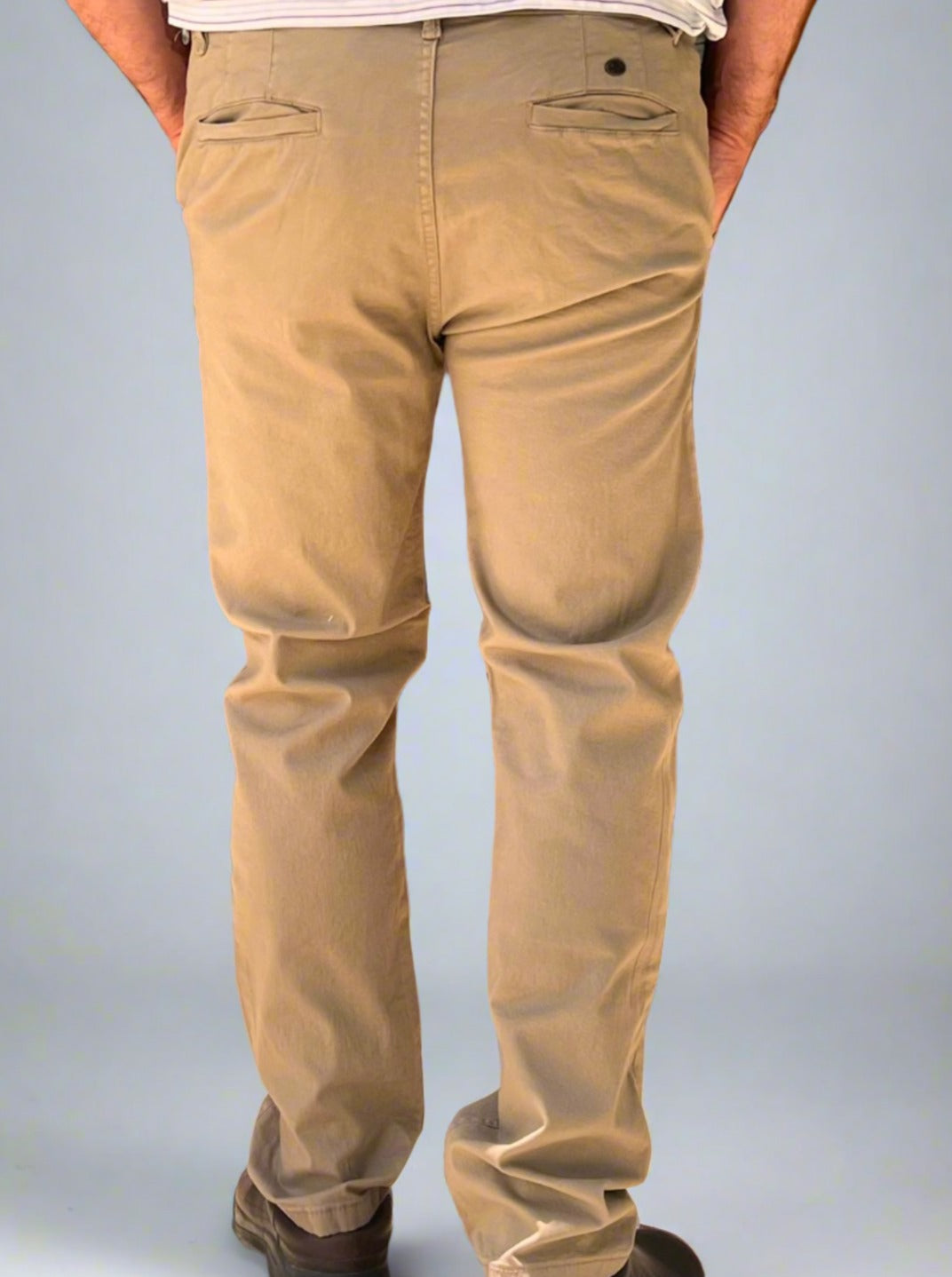 Pantalón Chino Hombre Caqui Gabardina