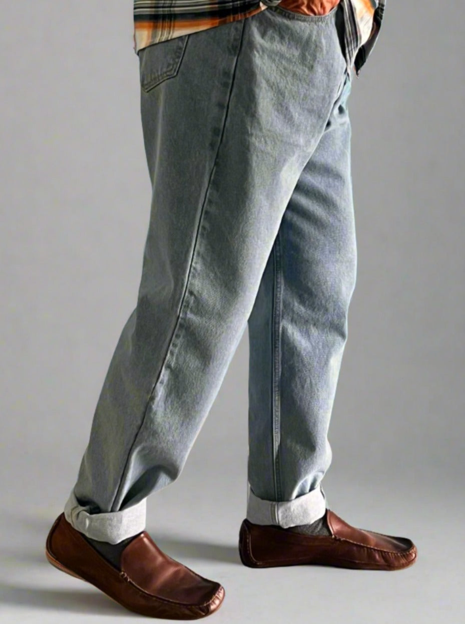 Estilo y comodidad con Pantalones Mom Jeans Azul Claro para Hombres de PDMX Jeans en Guadalajara