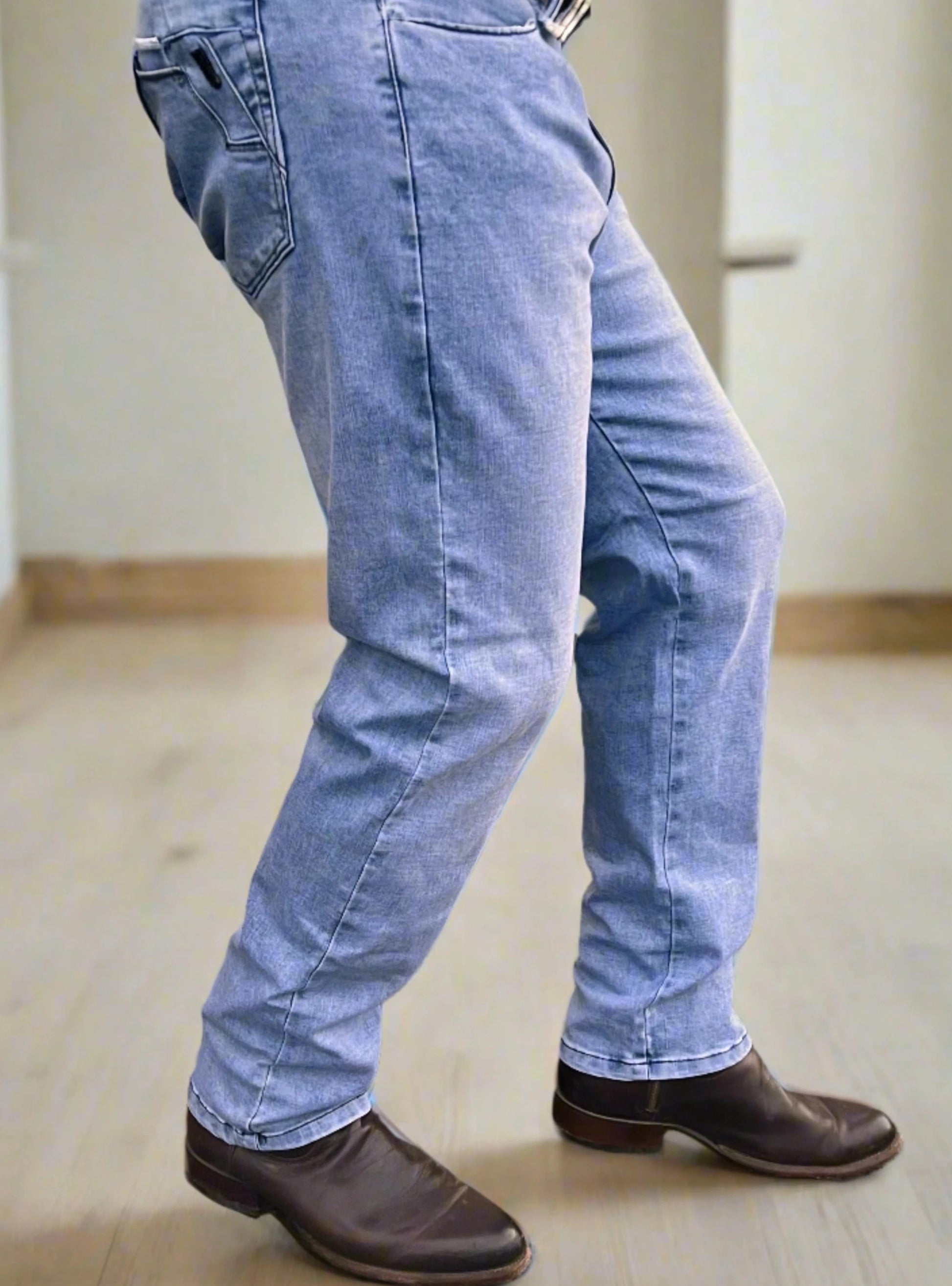 Combinar pantalon azul mezclilla hombre hot sale