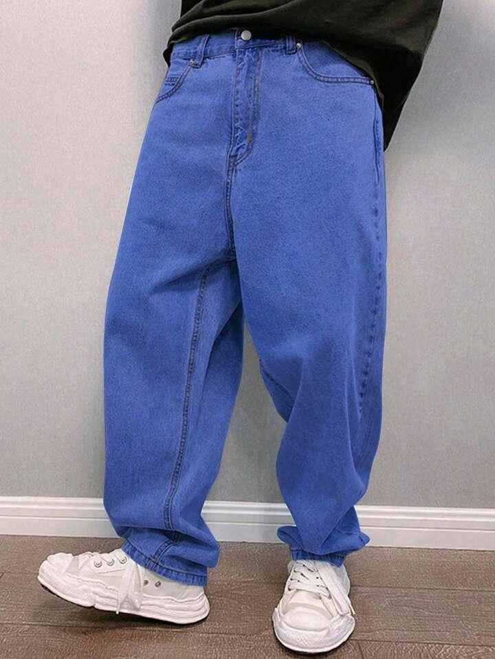 Pantalones de mezclilla azul con corte relajado para hombre