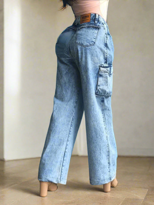 Jeans cargo baggy para mujer en mezclilla azul de PDMX