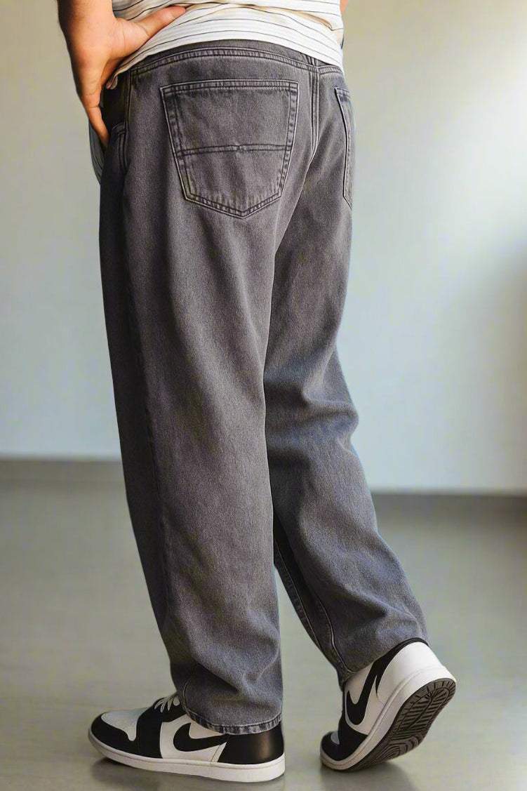 detalle de mezclilla premium baggy jeans