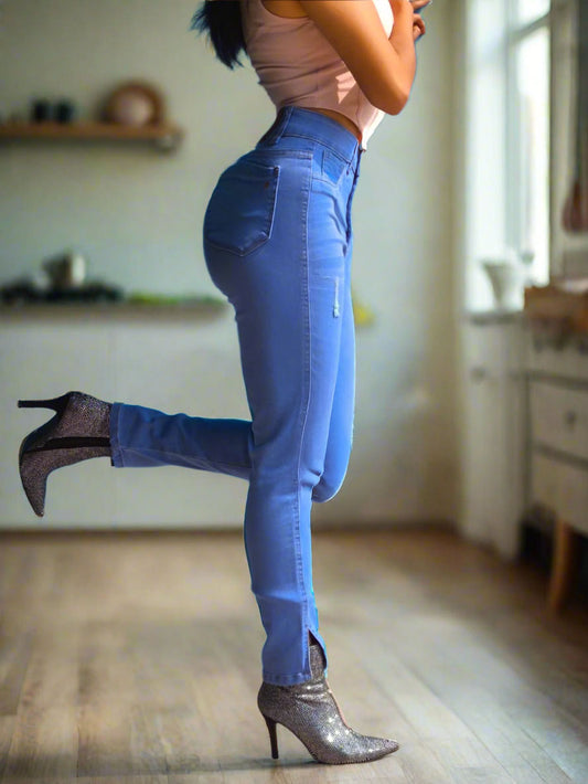 Jeans skinny azul cielo de mujer con 4 botones y efecto levanta glúteos