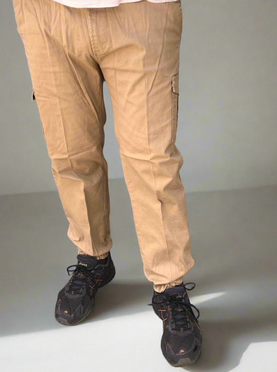 Pantalones caqui estilo cargo jogger - Moda masculina PDMX