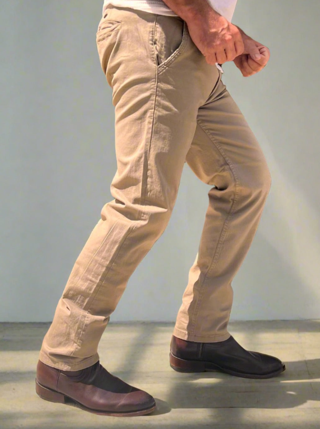 Pantalón Chino Hombre Camel Gabardina - PDMX Jeans