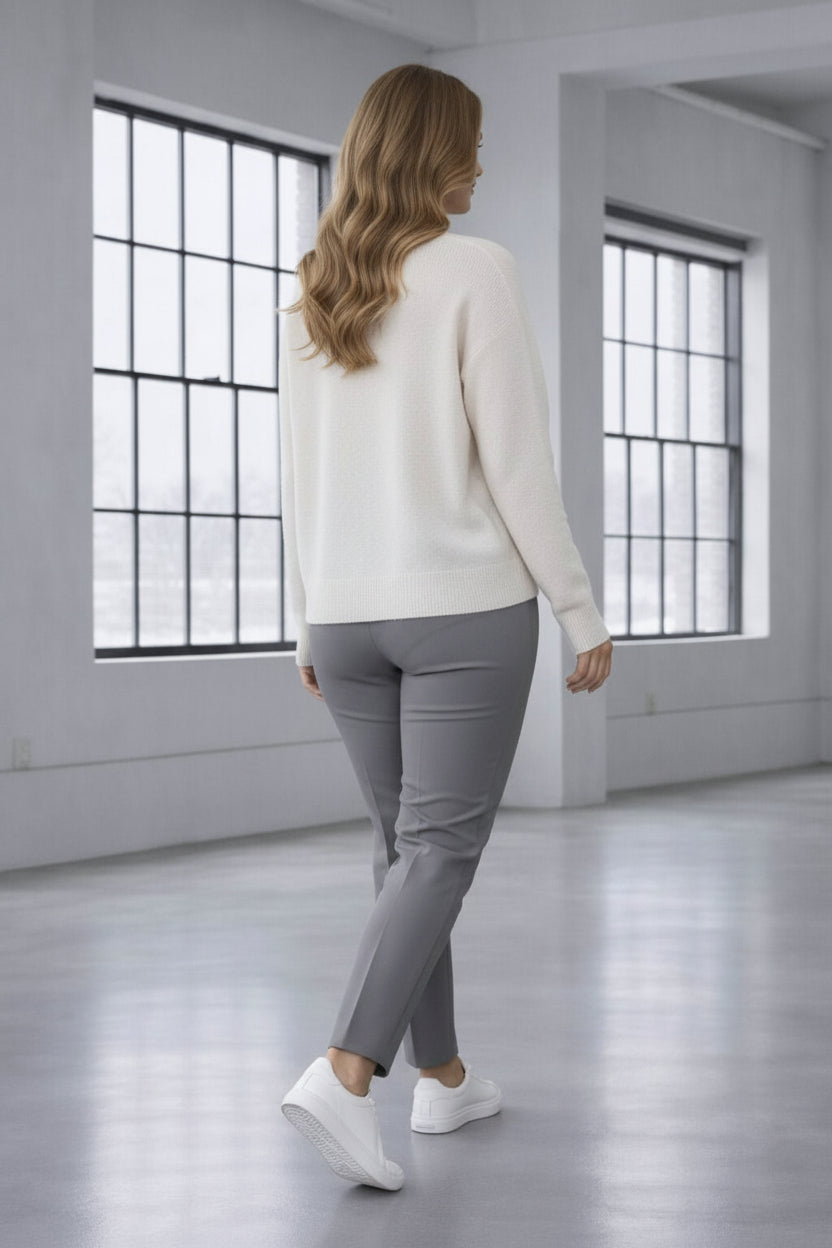 Pantalón moldeador gris elegante ajuste estructurado vista 3/4