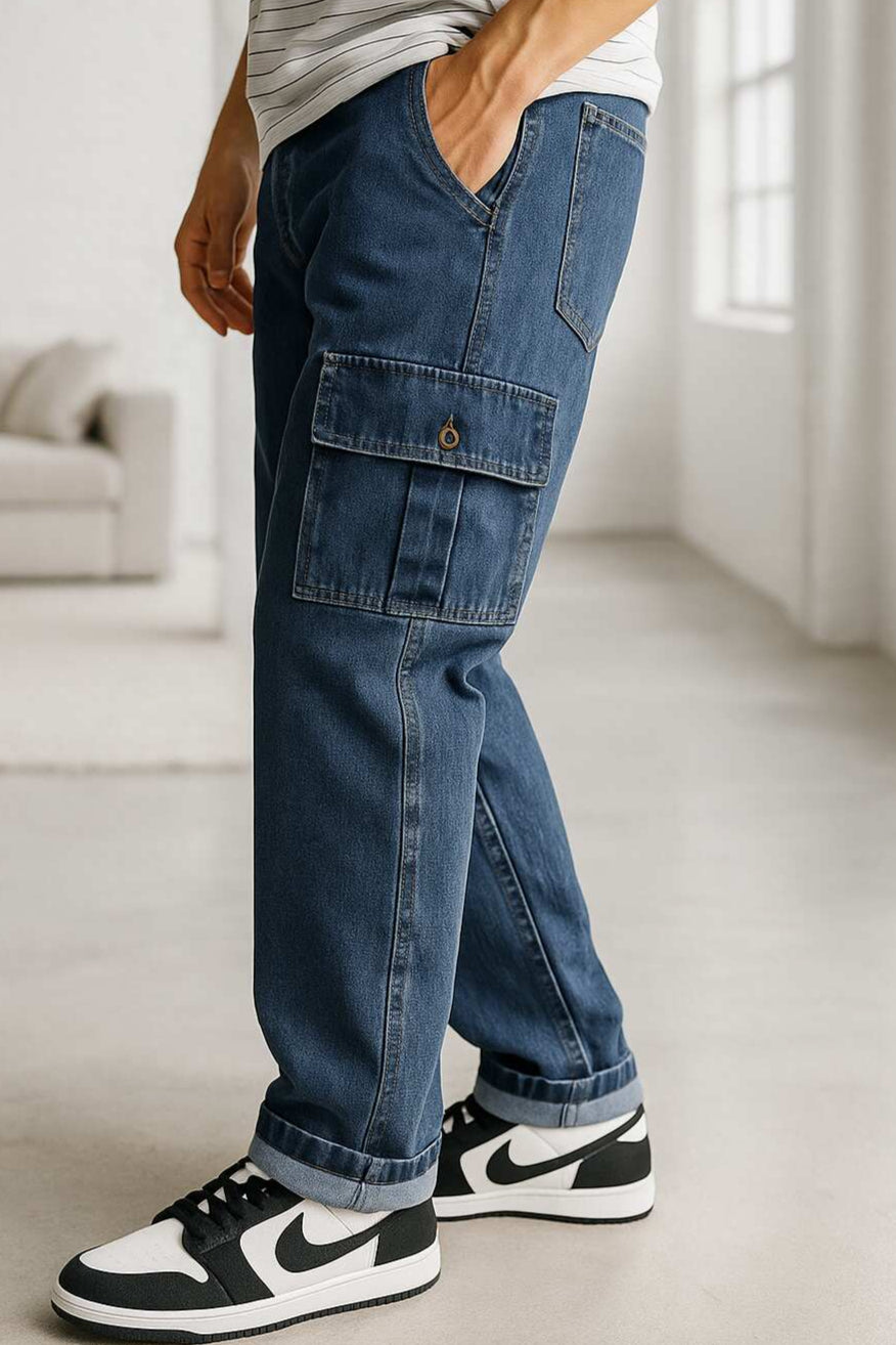 Jeans urbanos PDMX Jeans con corte cargo vistos desde atrás